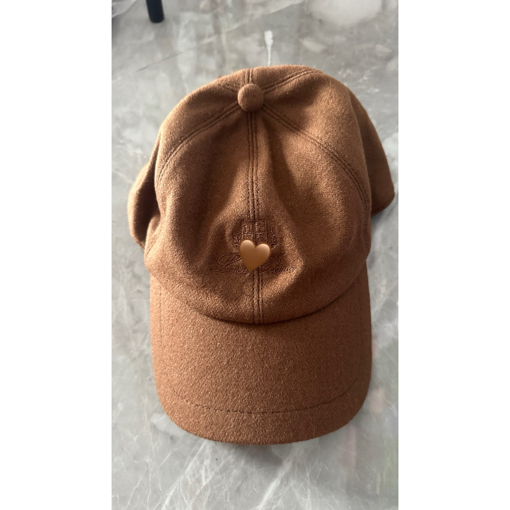 brown cap topi