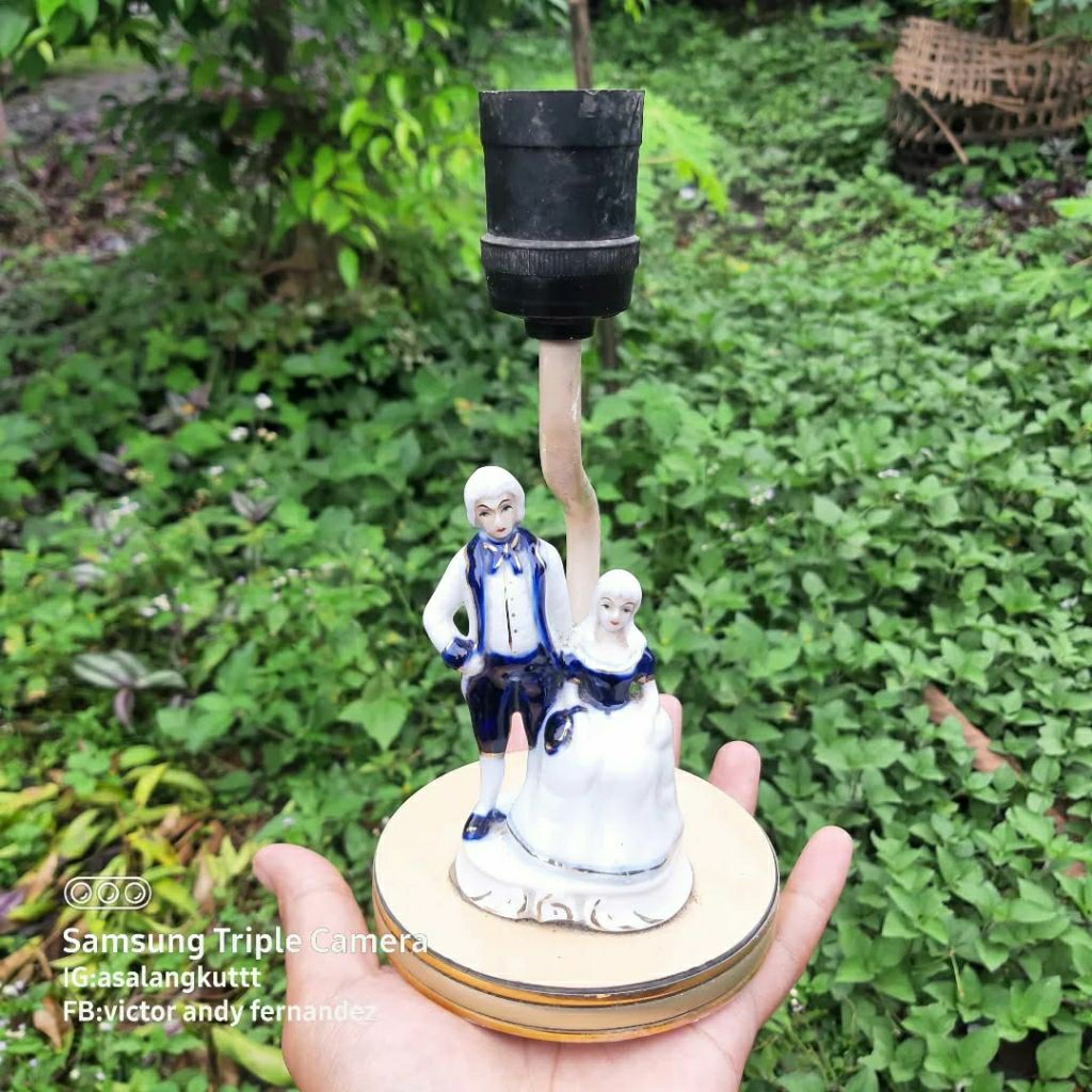 Lampu meja gaya eropa patung keramik