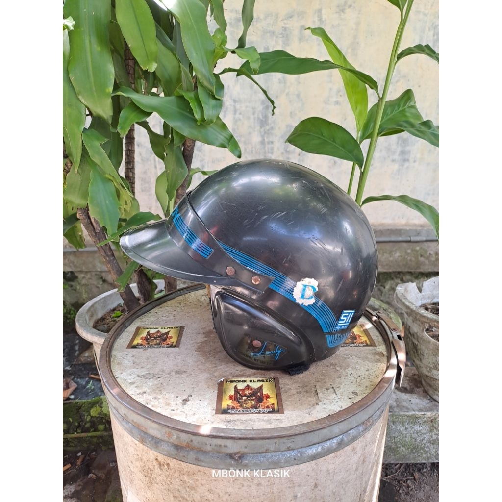 helm chips ORIGINAL helm chip helm jadul chips helm vintage chip helm lawas chips