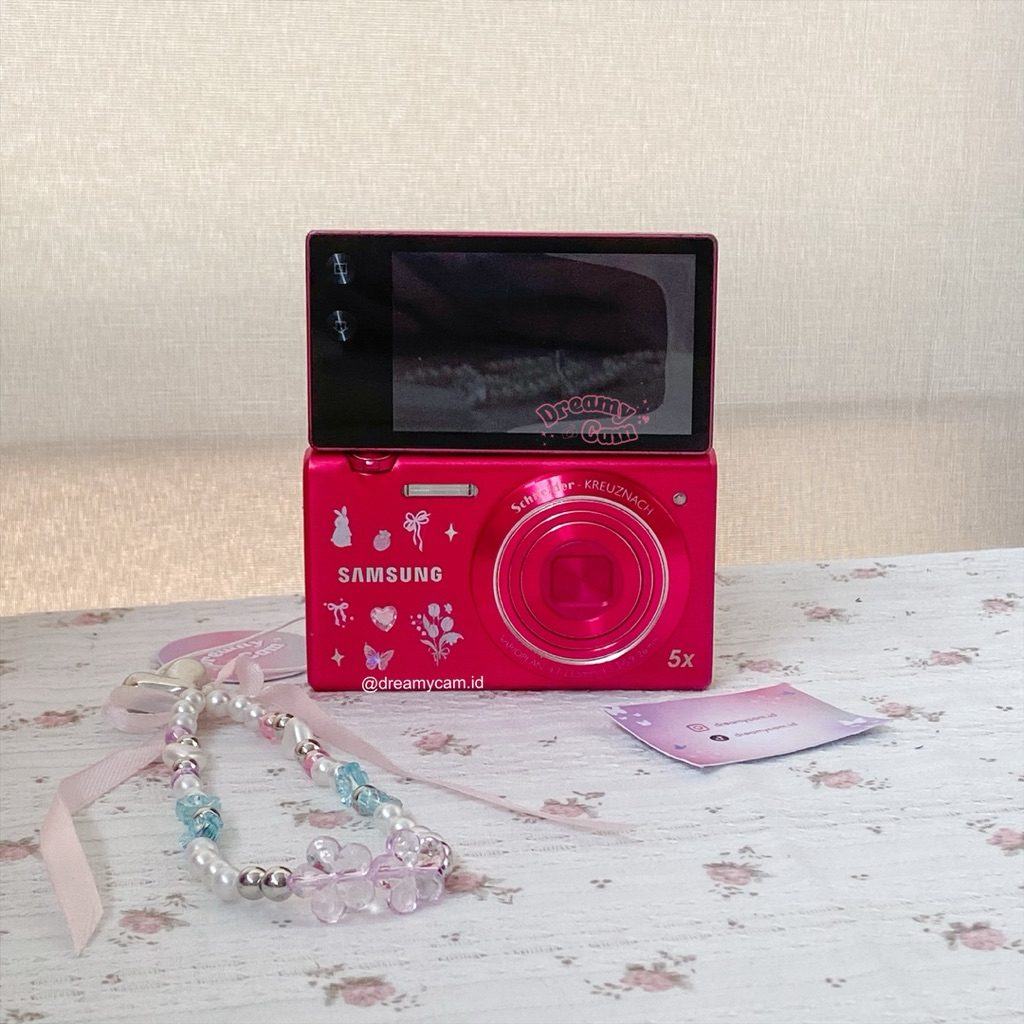 Samsung MV800 Flip Screen Red Digital Compact Pocket Camera