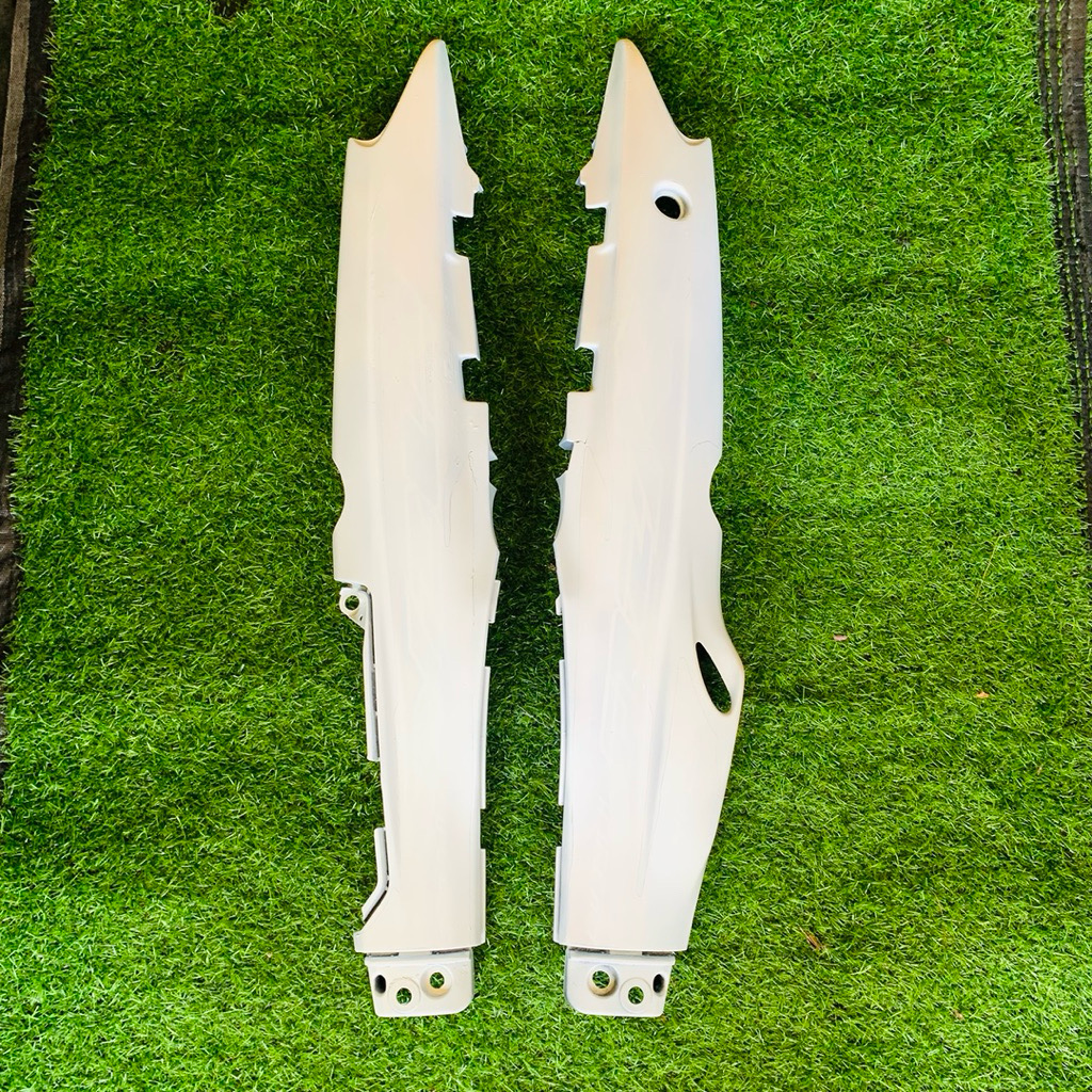 Body Belakang Kanan Kiri Yamaha Fizr F1zr Fiz R Original Copotan Motor