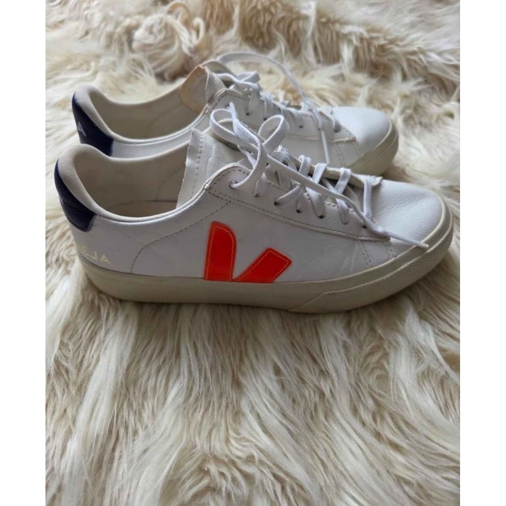 Veja Campo Chromefree casual preloved good condition