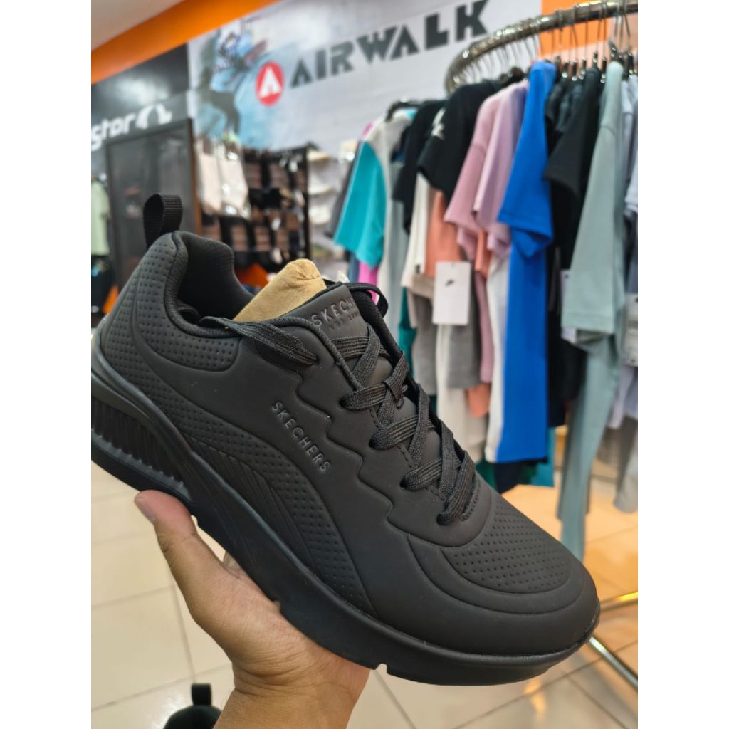 sepatu skechers full black
