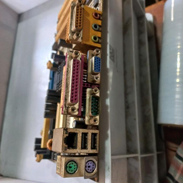 ASUS TUSI-M Socket 370 Mainboard Retro Intel Pentium III Micro-ATX SiS 630E