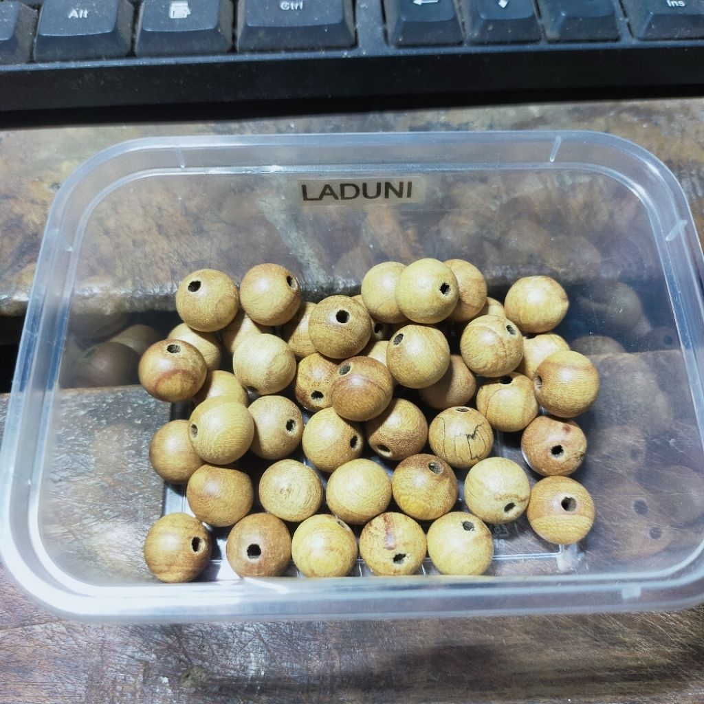 Manik manik bola bola kayu Laduni  butiran tasbih gelang