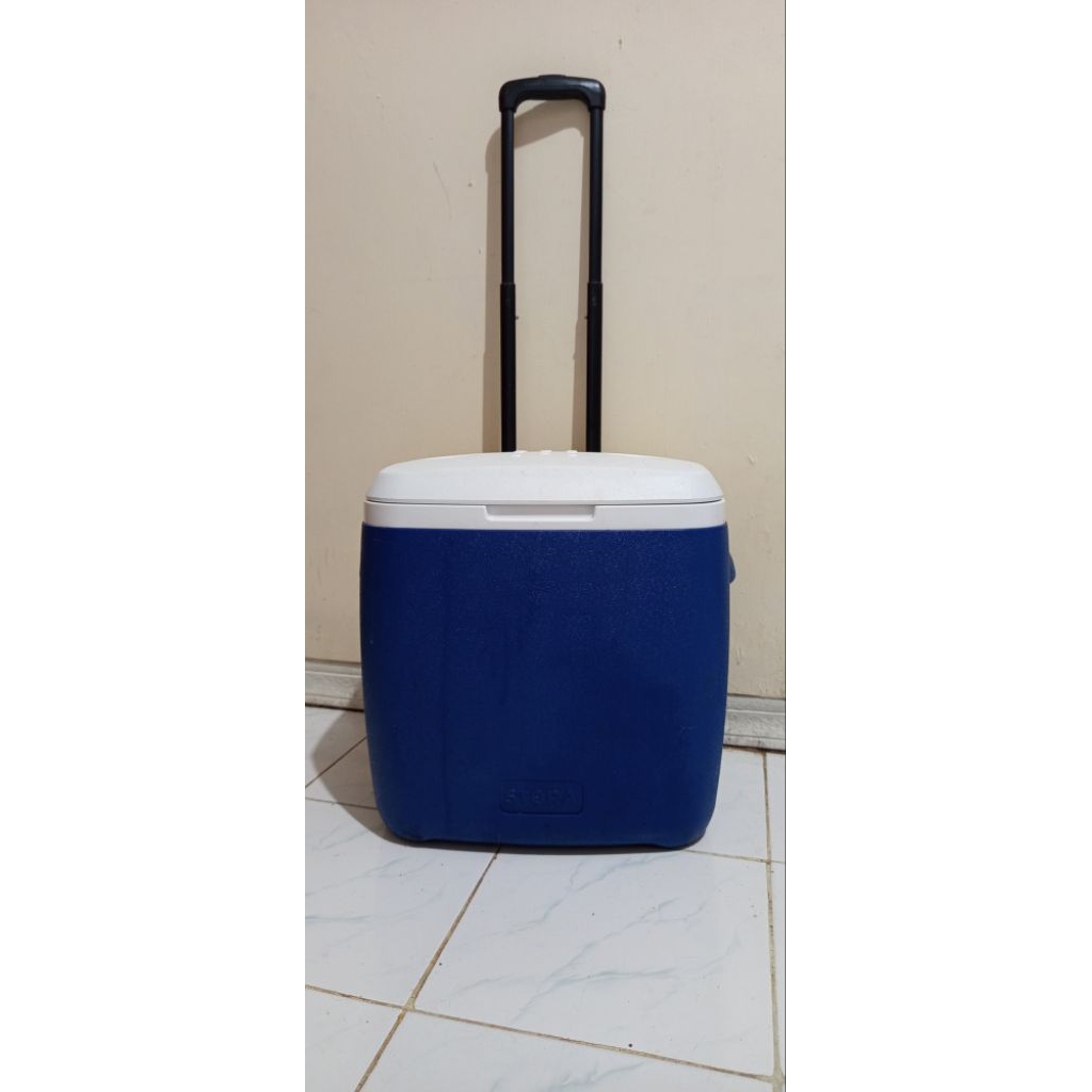 Cooler Box Trolley 40L Bekas Like New – Roda & Handle Normal