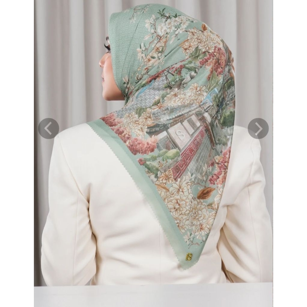 Hijab Button Scarf Seoul Square-Meadow