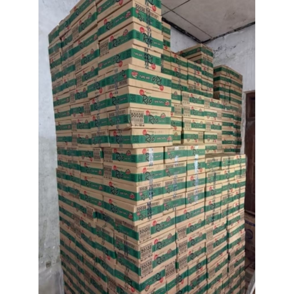 teh rio gula batu dan original 180ml isi 24 cap