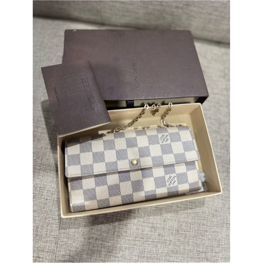 Preloved LV Sarah Wallet