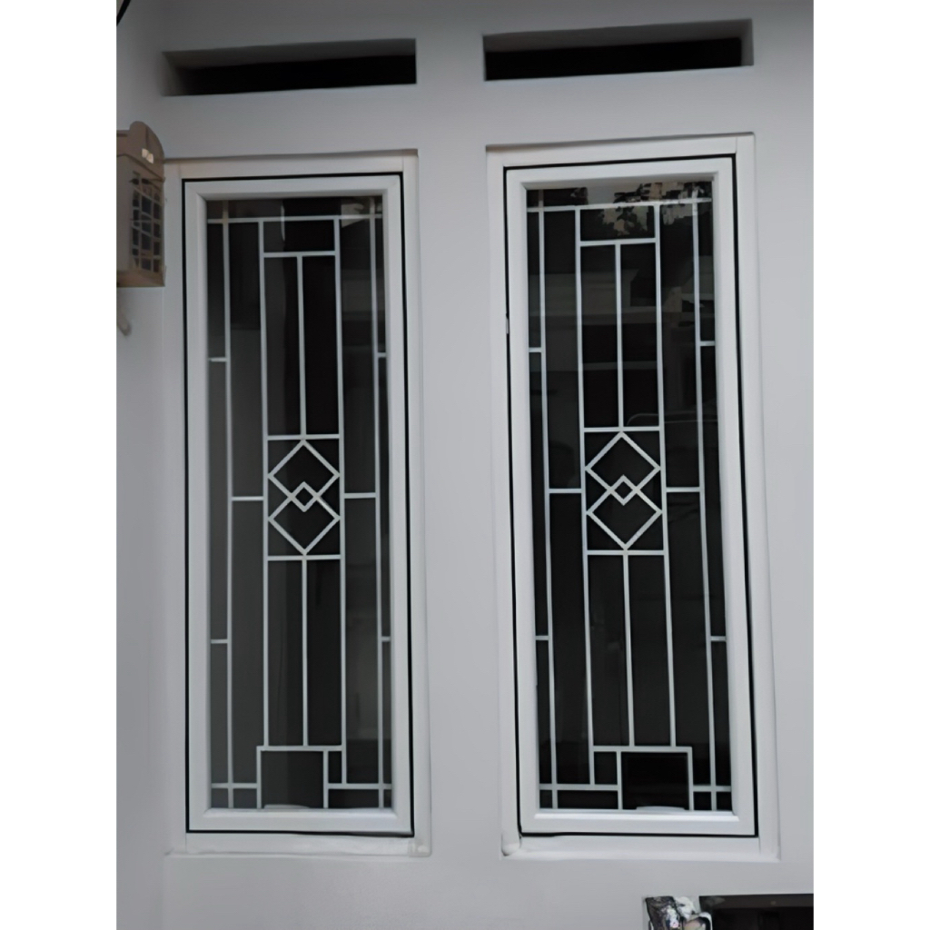 Teralis jendela aluminium atau kayu minimalis bisa custom ukuran free packing kayu