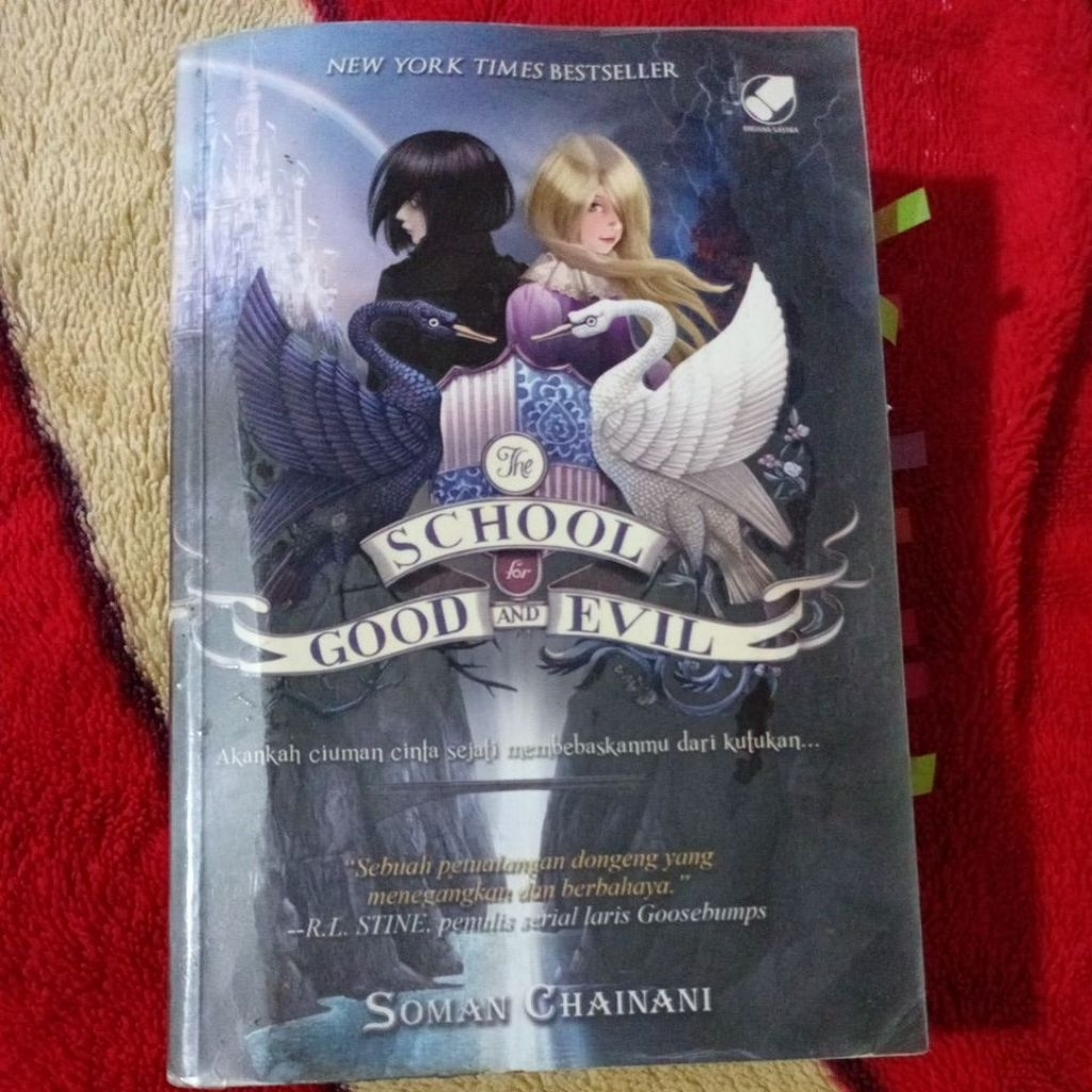 Preloved The School for Good and Evil Terjemahan