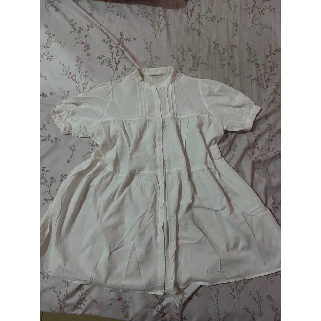 Dress putih lengan pendek