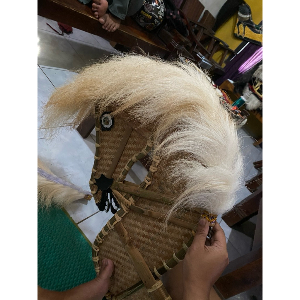 RAMBUT DOMBA JAHITAN KUDA LUMPING