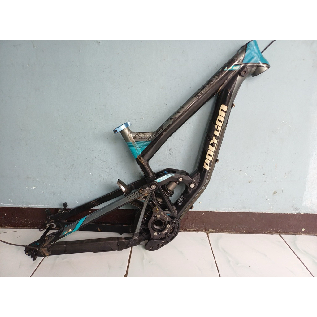 Frame Polygon Collosus DH2 ring 26 Size S