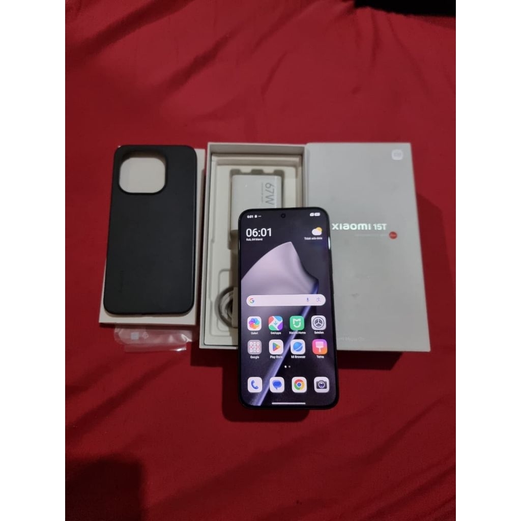 Jual hp bekas likenew Xiaomi 15T 5g RAM 12/512 grns panjang okt 2027 istimewa