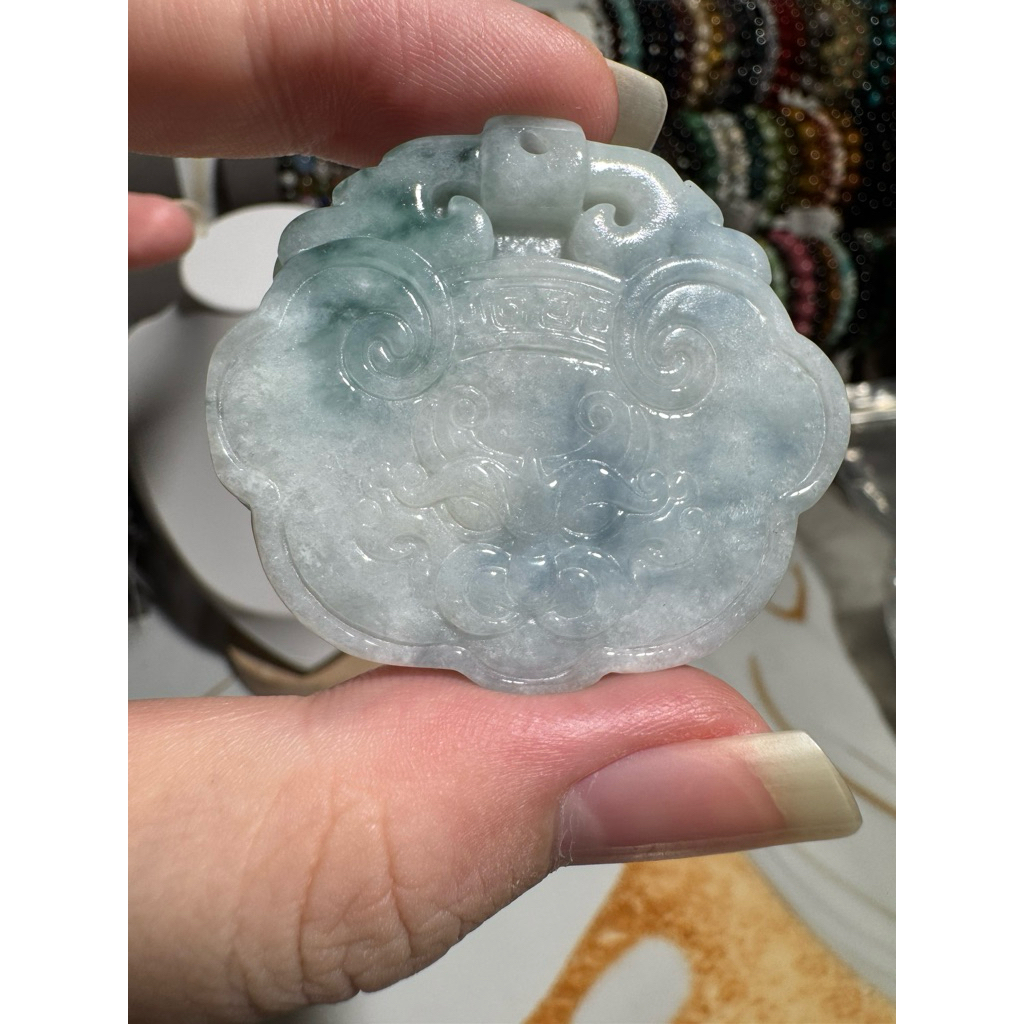 Liontin Giok White Mix Blue Water Ancient Qilin Face & Ruyi