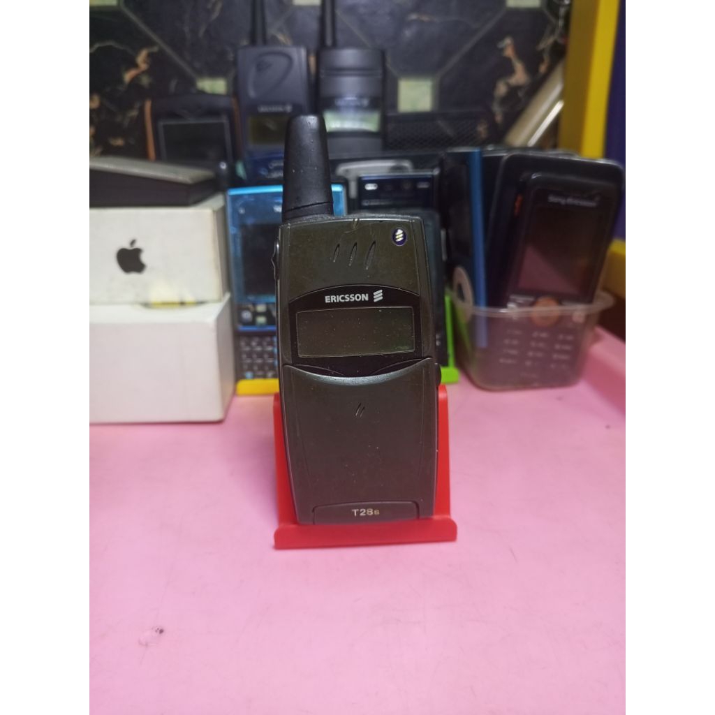 ll VINTAGE&RARE ll Ericsson T28s hp legend jadul