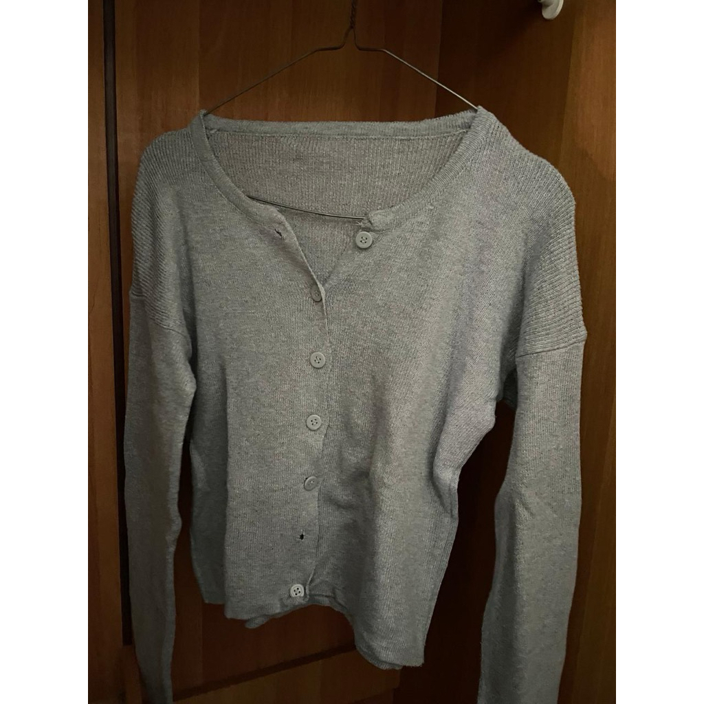 Sweater Abu Abu Wanita