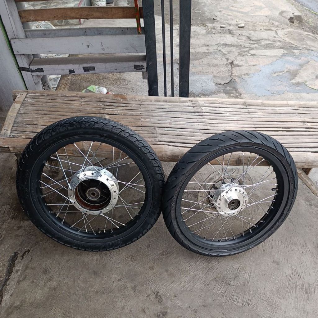 Velg Rossi Italy ukuran 215-185 Ring 17 PNP CB,Gl,MP,TIGER Tromol depan Belakang megapro