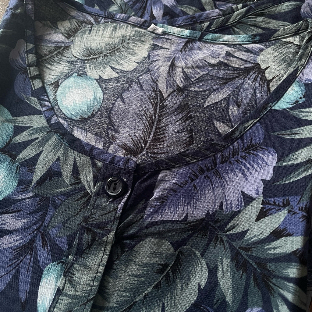 PRELOVED | boxy flowery kemeja