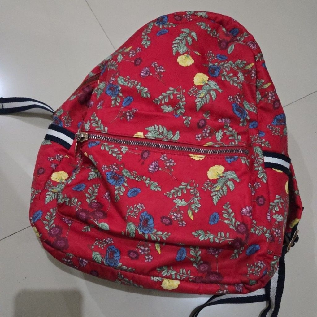 Ransel wanita brand Rubi (counter mall) preloved /Ransel nilon preloved
