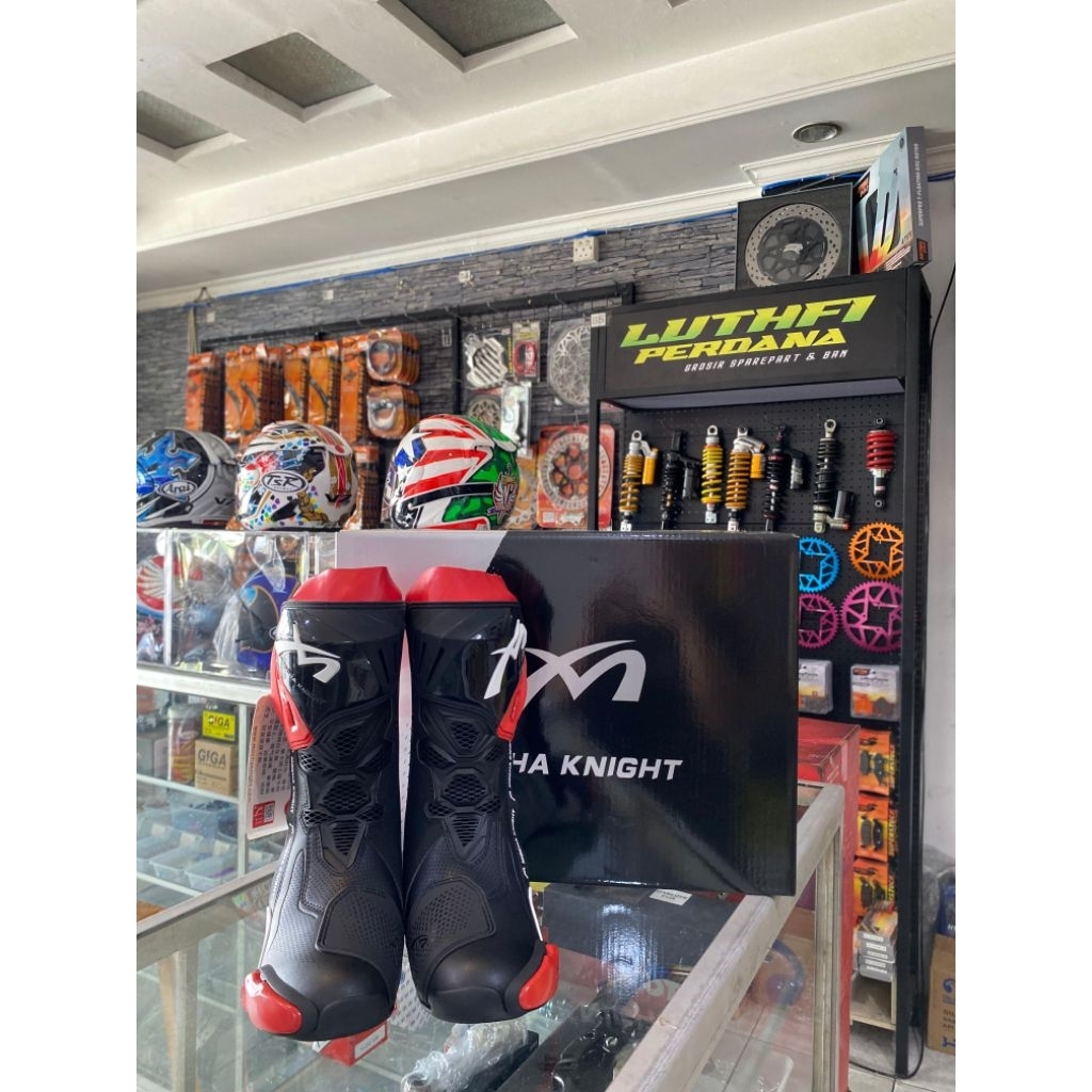 SEPATU BALAP MOCHA KNIGHT BLACK WHITE RED SIZE 41/1