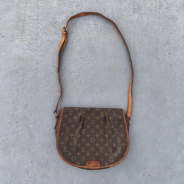 Tas Sling Bag Tas Selempang Tas Kulit Tas Second Tas Murah Tas Vintage Tas Wanita Tas Lo uis Vuit to