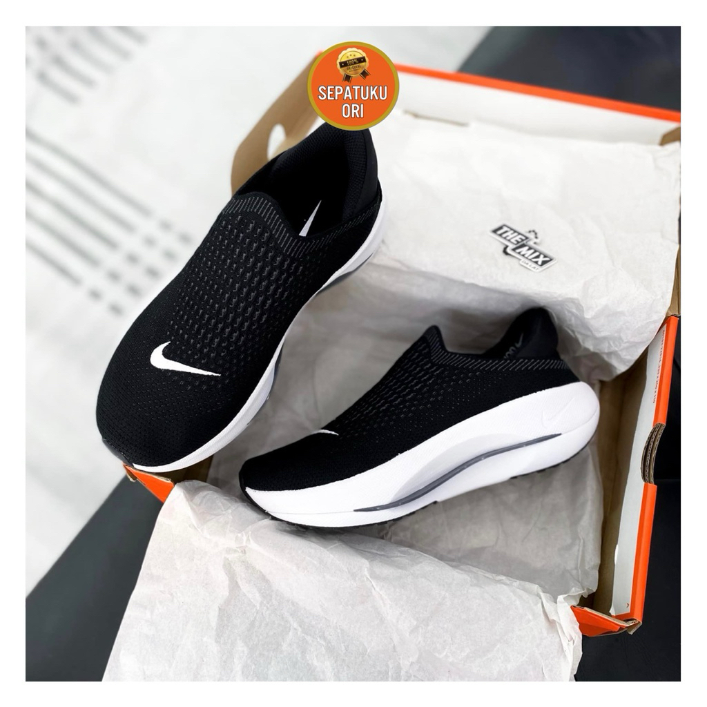 NIKE REINA SLIP ON W RUNNING BLACK