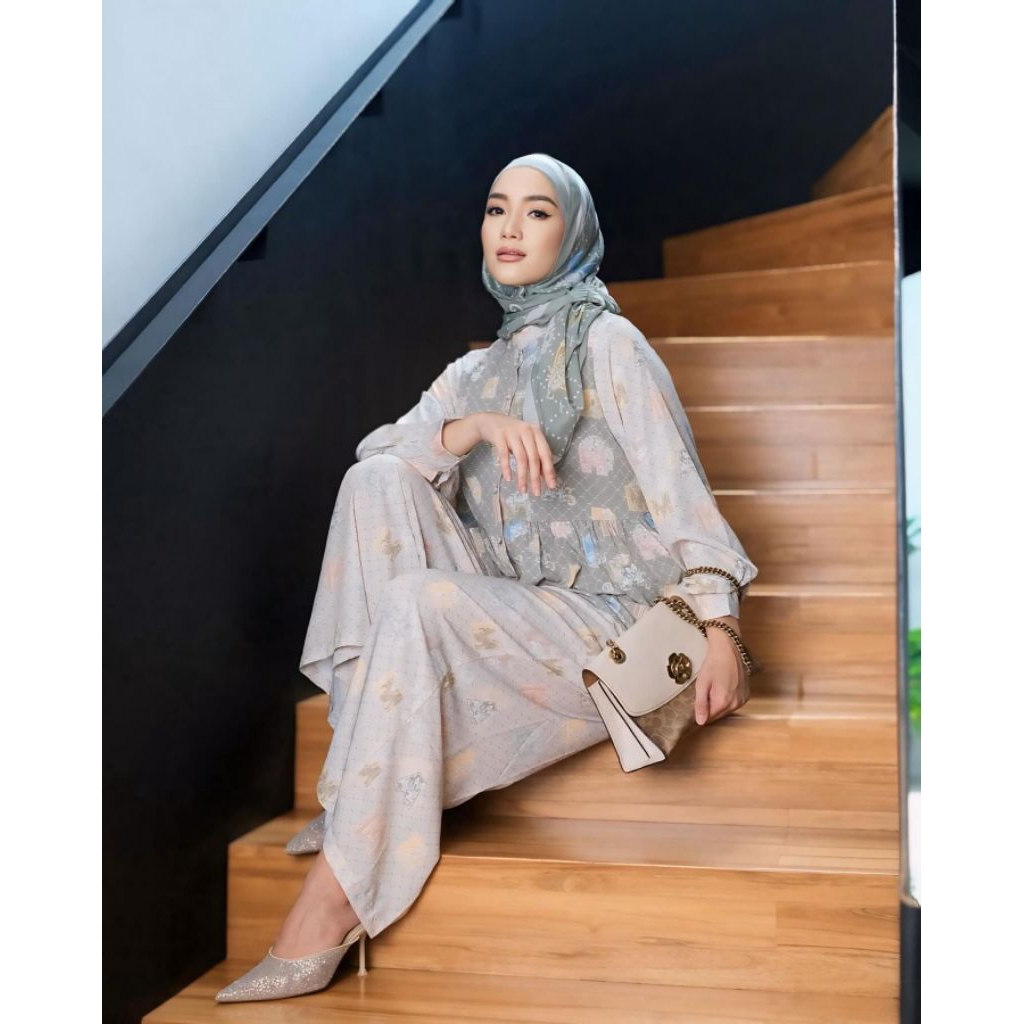 CUCI GUDANG 50% BAJU MANDJHA IVAN GUNAWAN SABINE SET