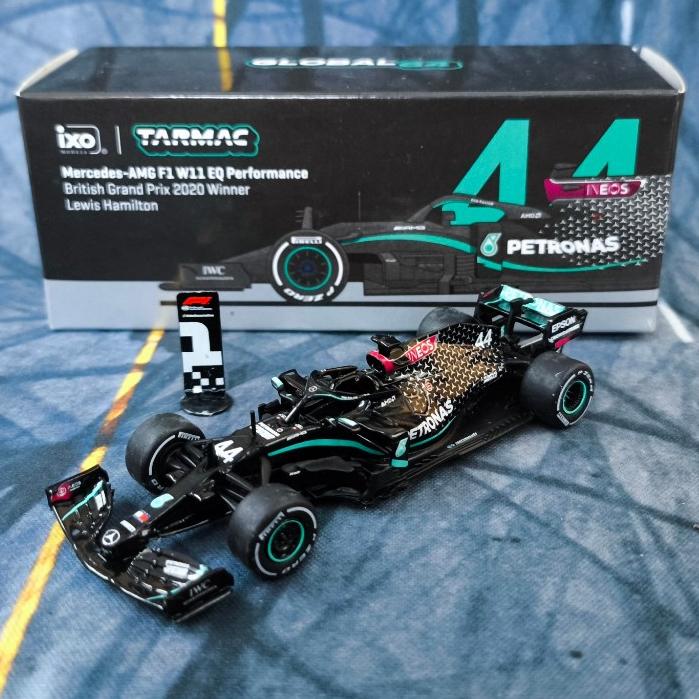 Tarmac Works 1:64 UNSEALED Mercedes-AMG F1 W11 EQ Performance British Grand Prix 2020 Winner Lewis H