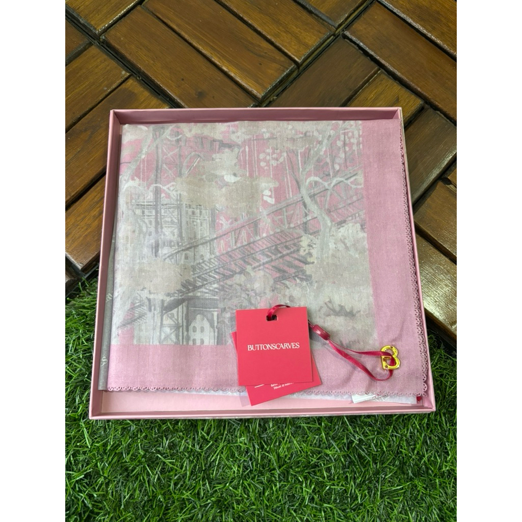 BUTTONSCARVES X ALLYSSA HAWADI NOLITA