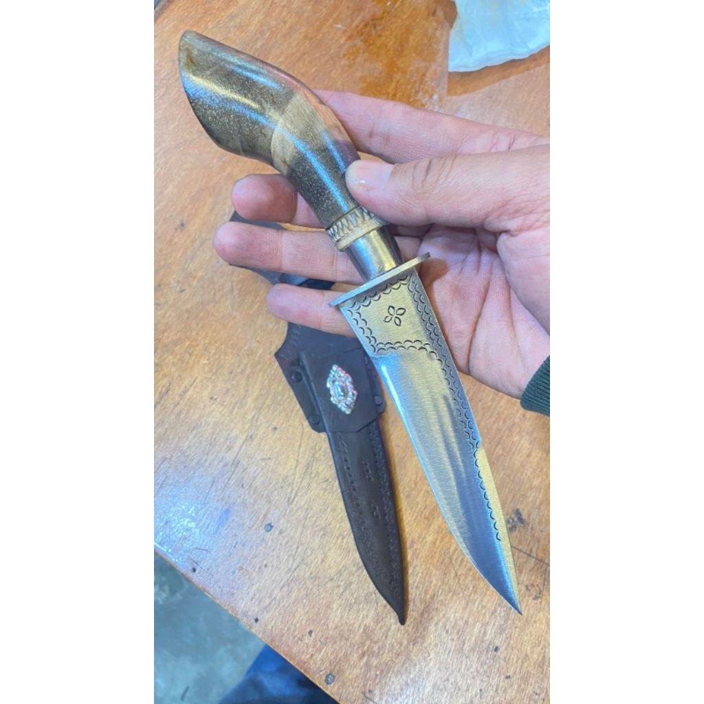 pisau berburu/pisau survival/pisau outdoor khas minangkabau