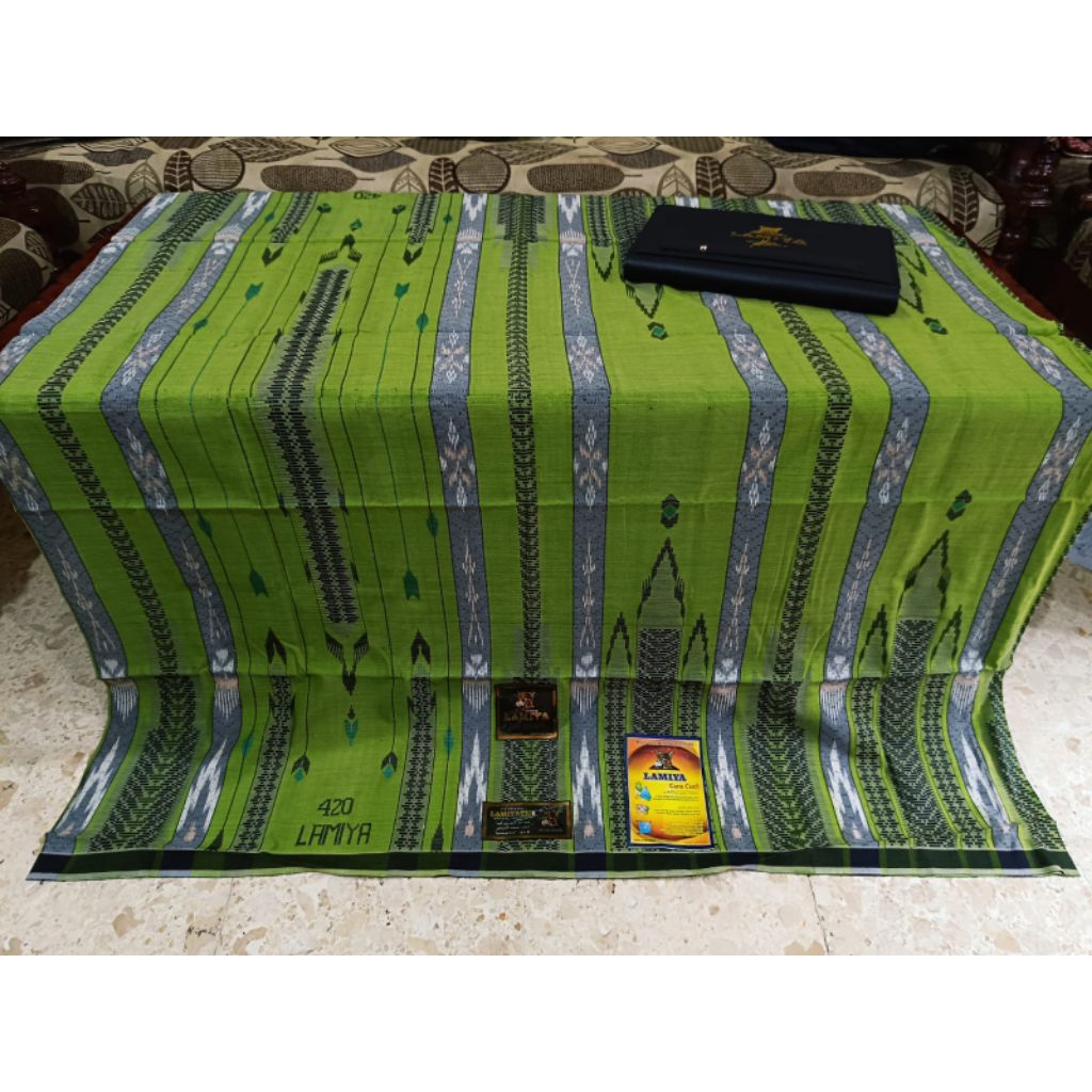 Sarung tenun ATBM lamiya sutra 420