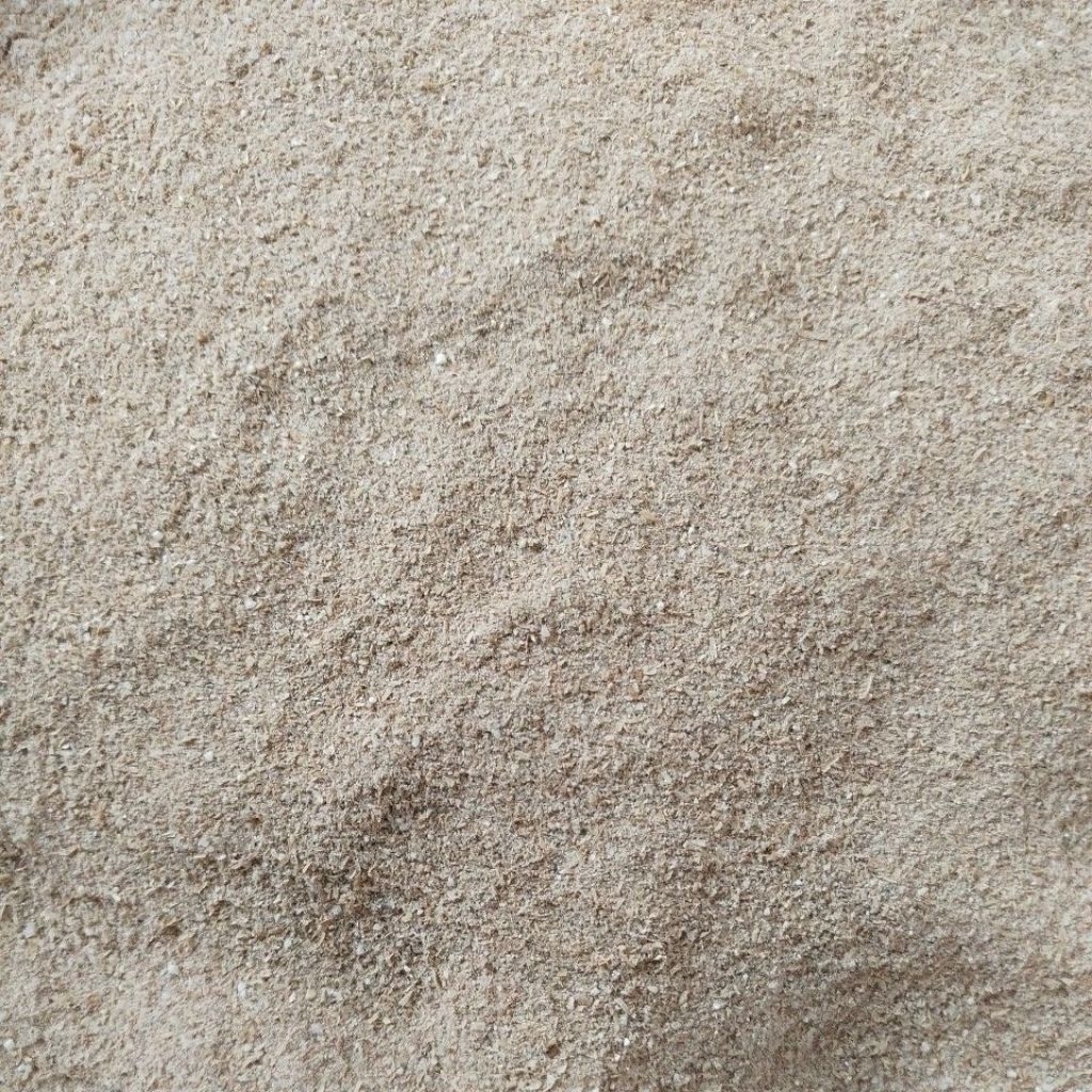 dedak 1kg pakan ternak bakatul murni dan banyak butir menir ny wajib co packing karung ada di etalas