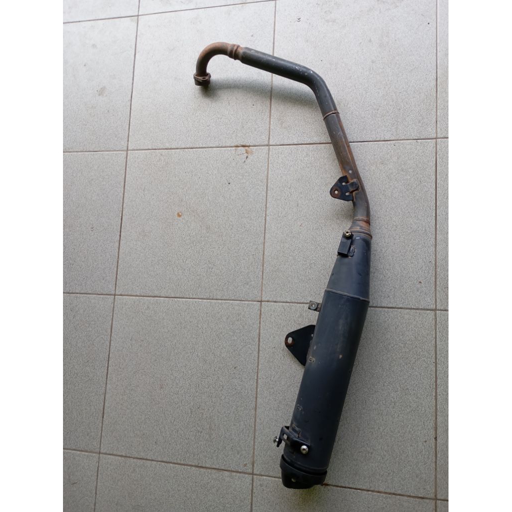 KNALPOT STANDARAN YAMAHA R15  LAMA V2 2VBA