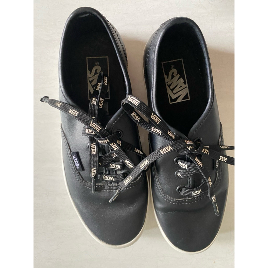 Sepatu Vans original store