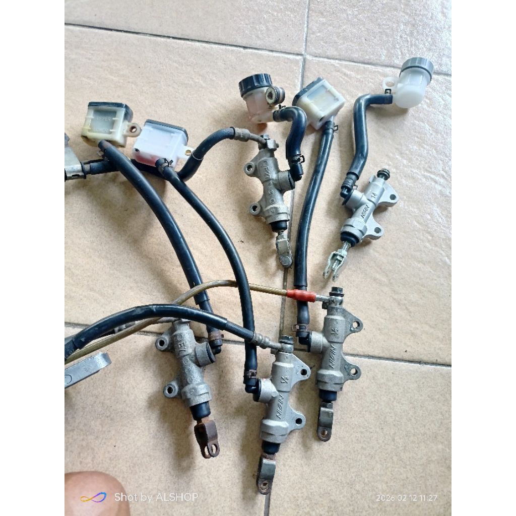 master rem belakang ori new vixion R15 xabre