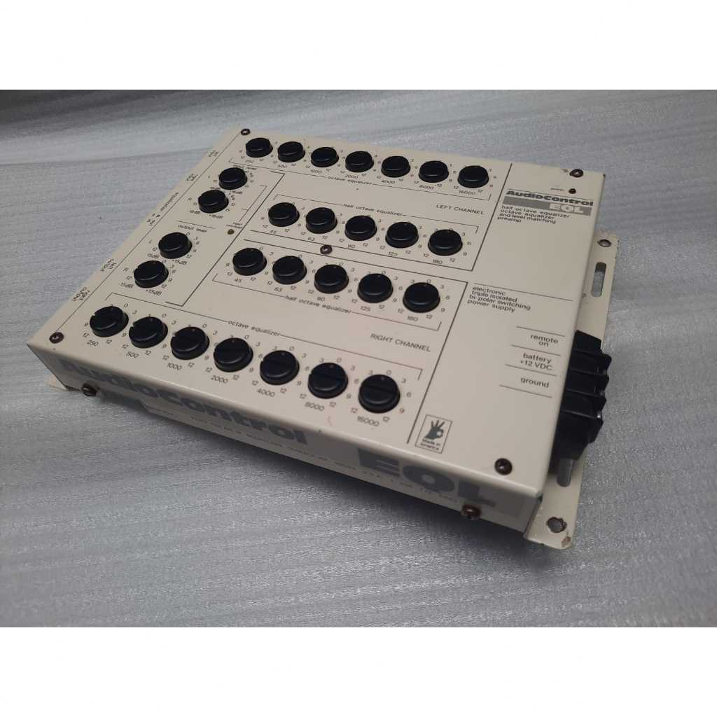 EQ Preamp Equalizer Stereo 12 Band AUDIO CONTROL EQL Made in USA.