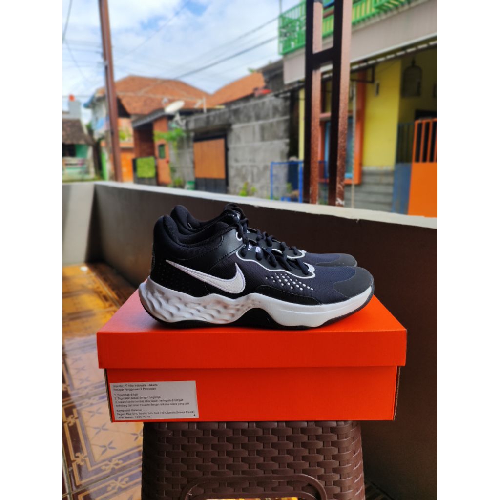 Sepatu Basket Neki Fly ByMid III Black White
