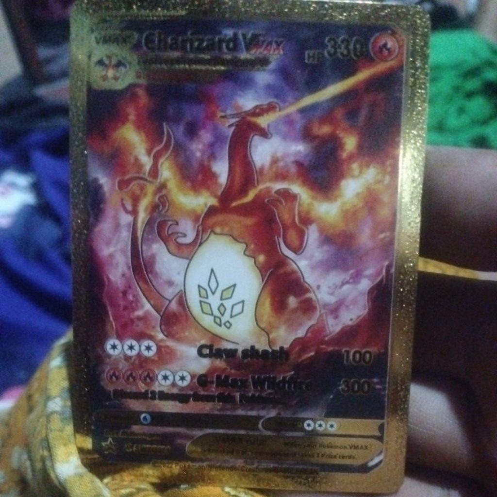 kartu pokemon charizard vnax