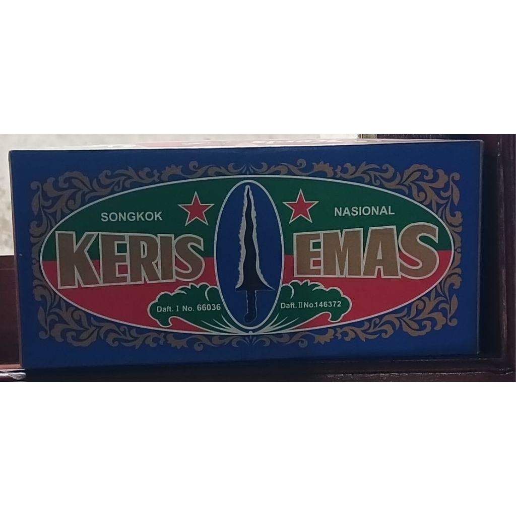 songkok keris emas