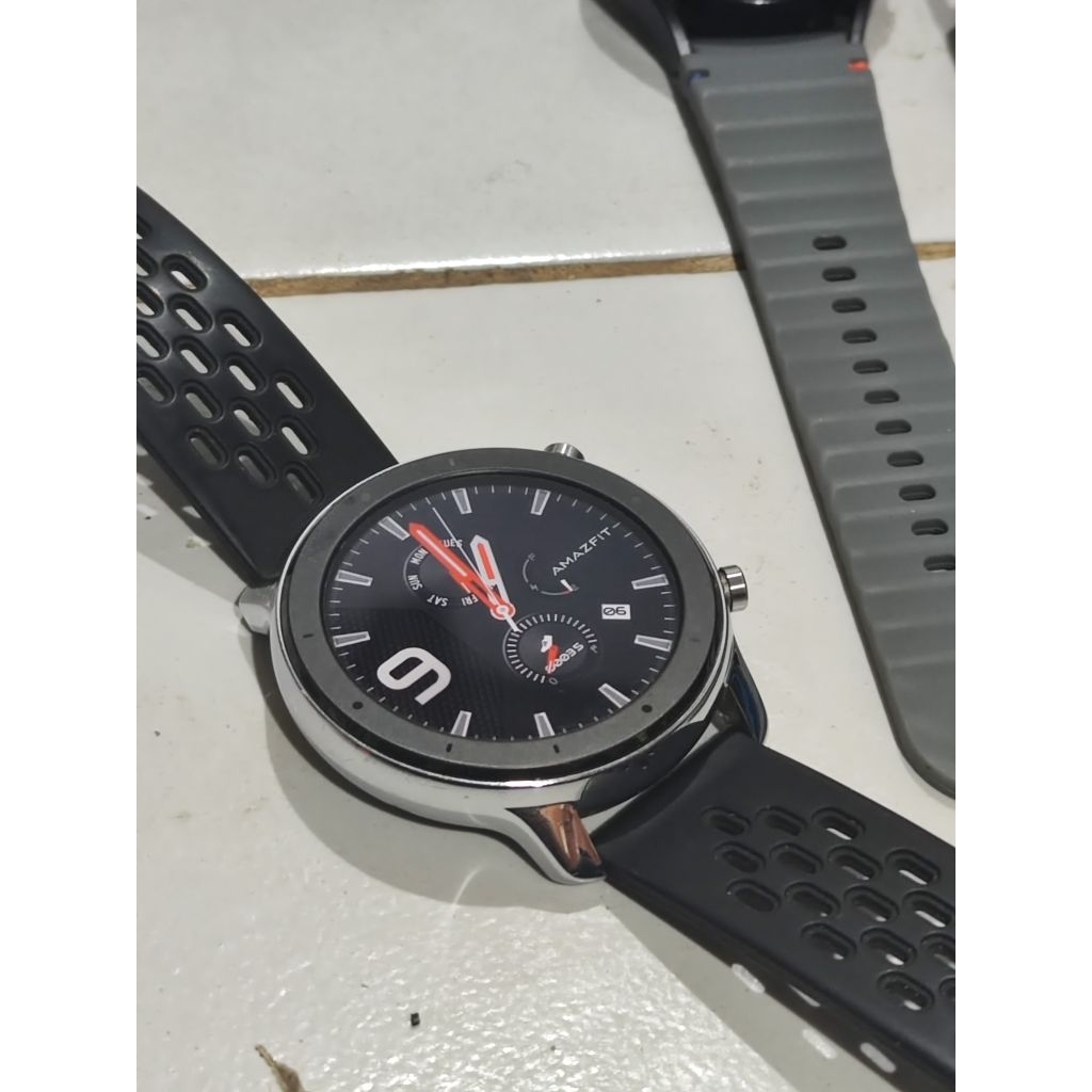 Smart watch Amazfit GTR 1902 42mm
