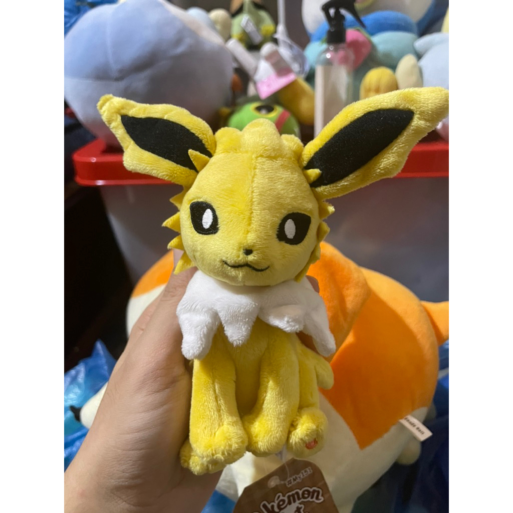 Pokemon Plush Sitting Pokemon Center Jolteon
