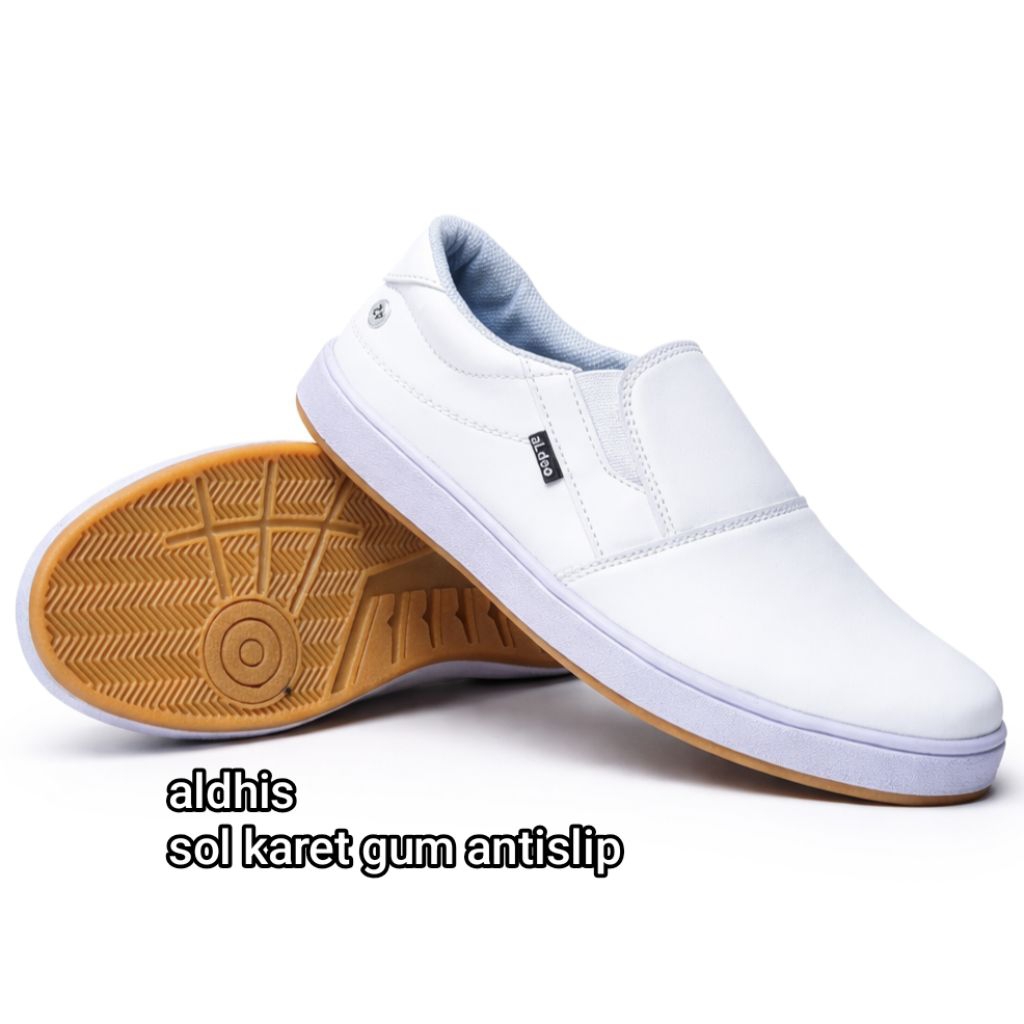 Aldhis Sepatu Casual Pria Wanita Slip On Putih Polos Slop Kasual Tanpa Tali Sol Gum Antislip