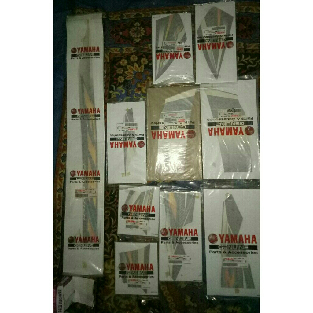 STRIPING STIKER STICKER F1ZR FIZR 2004 BIRU PUTIH ORIGINAL ORI