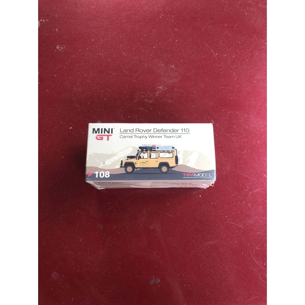 Mini GT Landrover Defender Camel Trophy