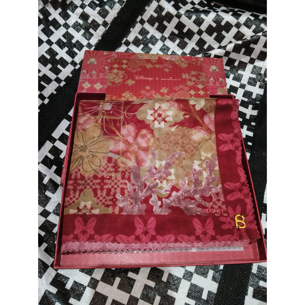 PRELOVED Buttonscarves TDP FROZEN