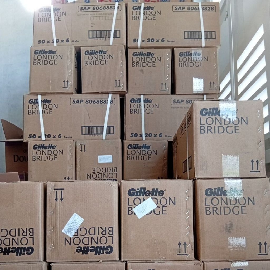 Gillette London Bridge karton
