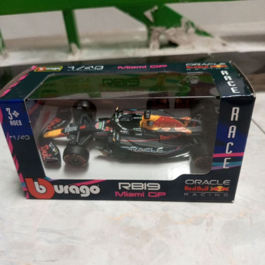 Diecast Miniatur Mobil Balap Formula One F1 RedBull Red bull max verstappen Murah 1:43