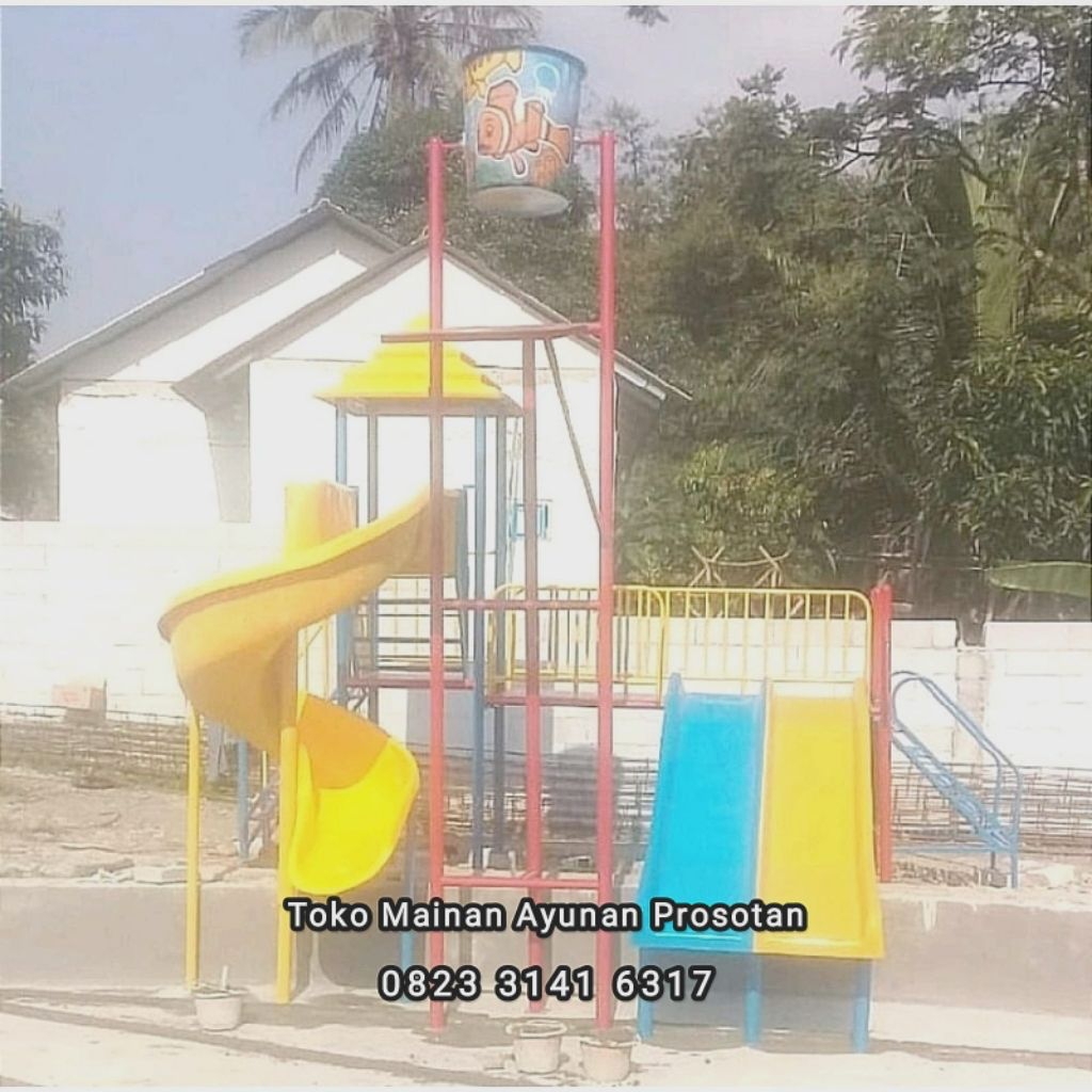 Waterboom Kolam Renang - Playground Kolam Renang - Perosotan Spiral Besi - Prosotan Spiral Besi - Pe